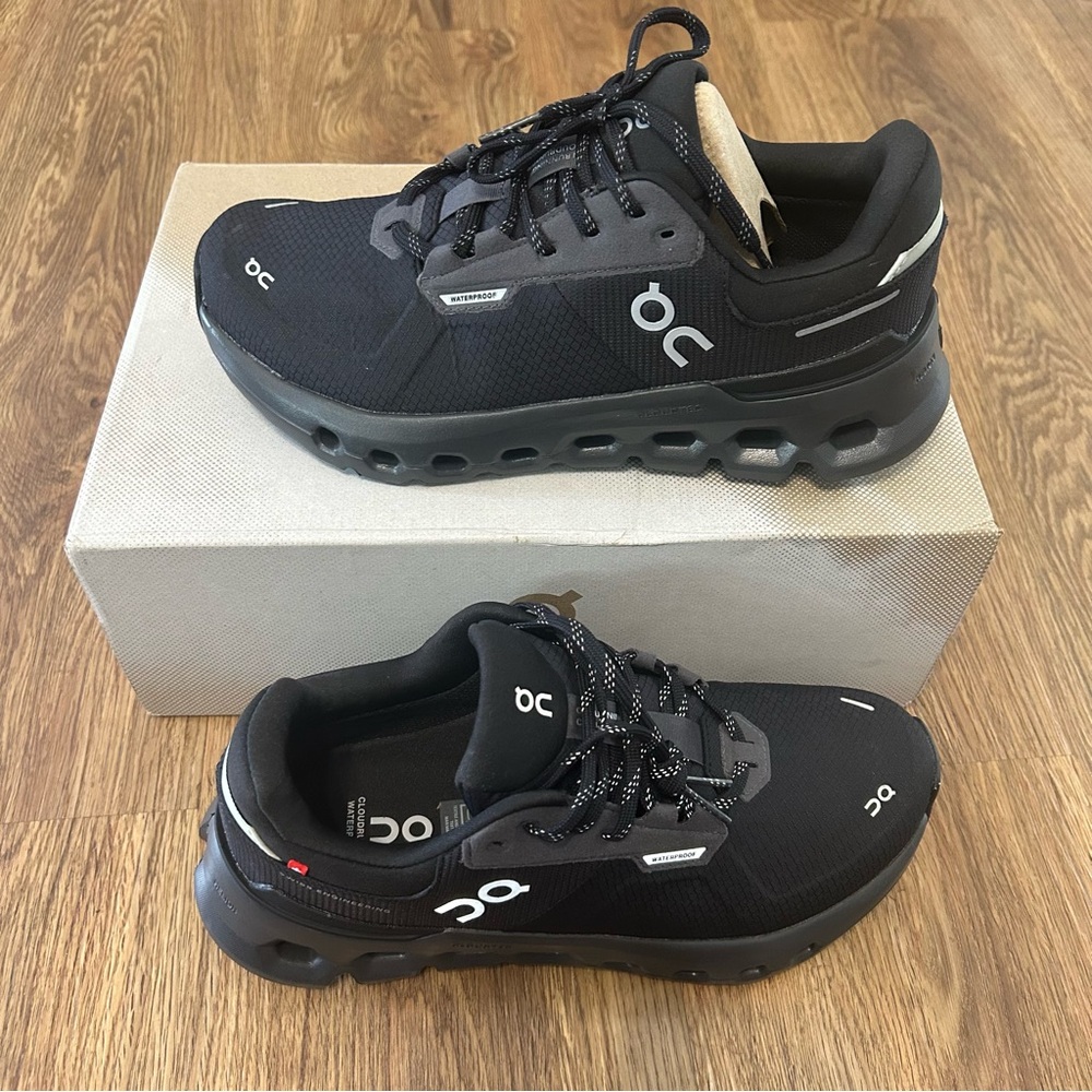 ON CLOUDRUNNER waterproof black lace up shoes sneakers women’s 7 new in box - Picture 8 of 8